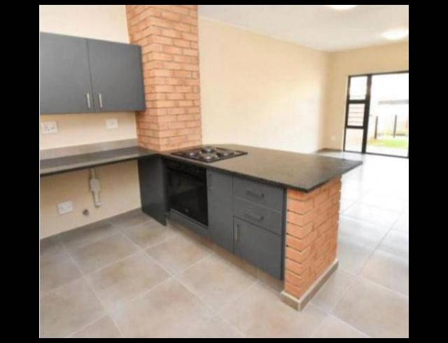 2 BEDROOM PROPERTY TO RENT IN VORNA VALLEY